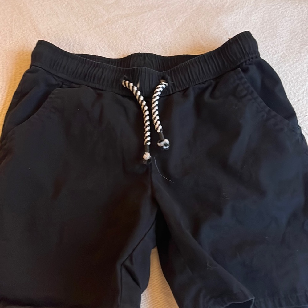 Black and white shorts (white and black drawstring)